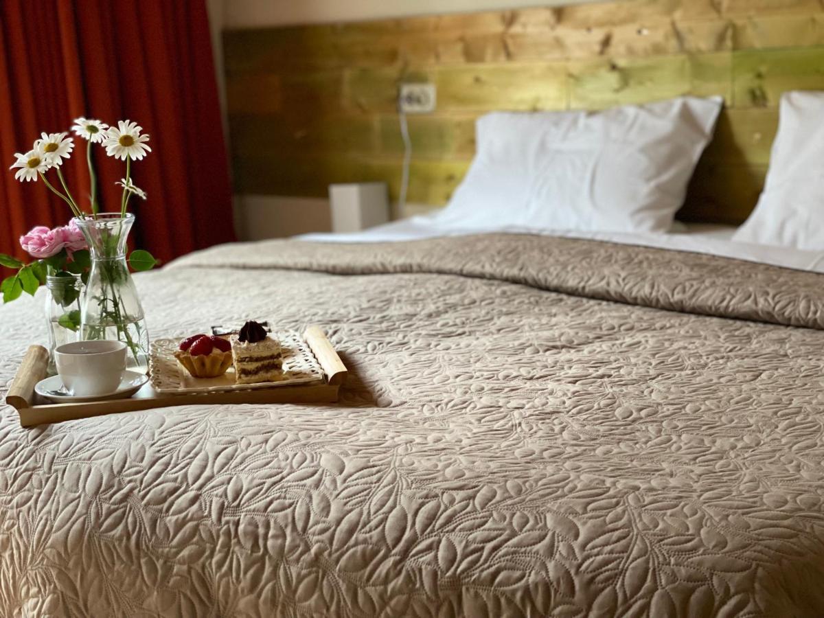 Hotel Ailama ميستيا المظهر الخارجي الصورة